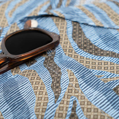 Camicia maniche corte - stampa jungle sfondo azzurro