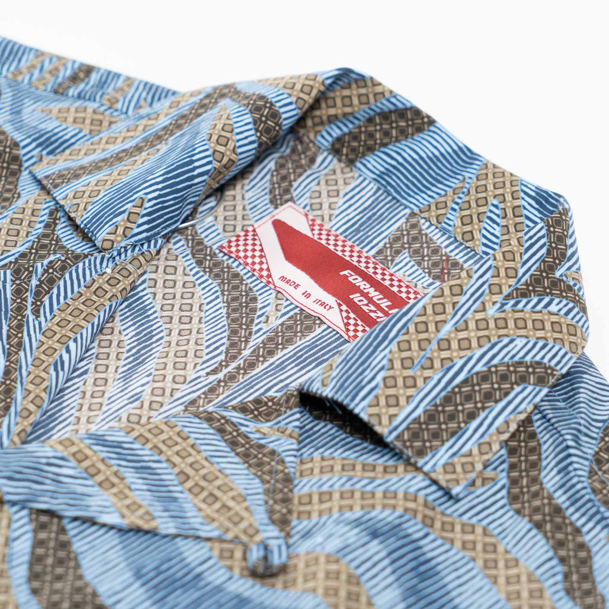 Camicia maniche corte - stampa jungle sfondo azzurro