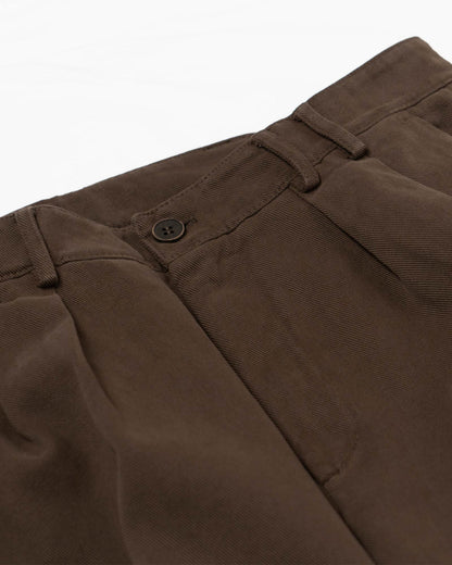 Pantaloni con 2 pince - Marrone Cioccolato